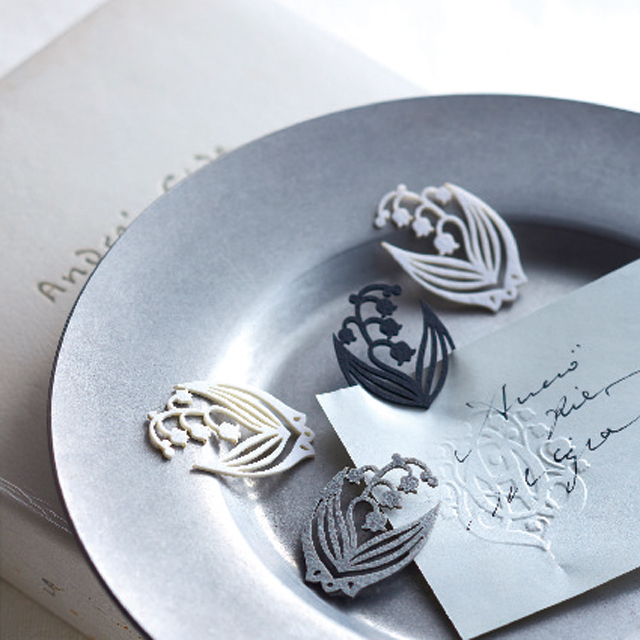 ポルトボヌール　すずらんペーパークリップ白５グレー５黒５入り