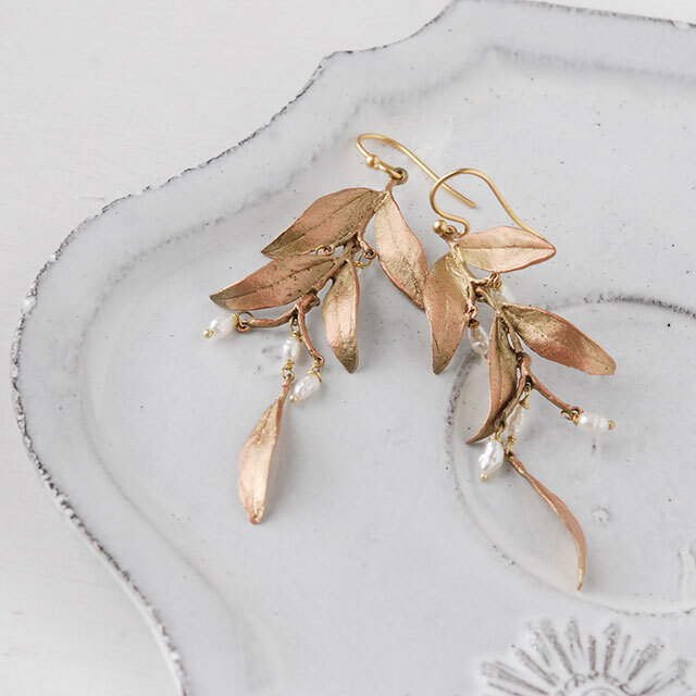 タペストリー ステートメントワイヤーピアス / Michael Michaud