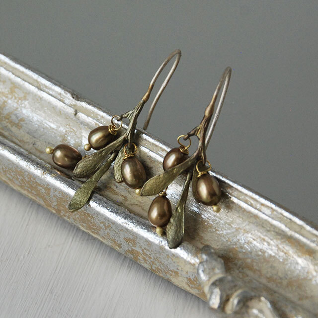 オリーブ ピアス / Michael Michaud