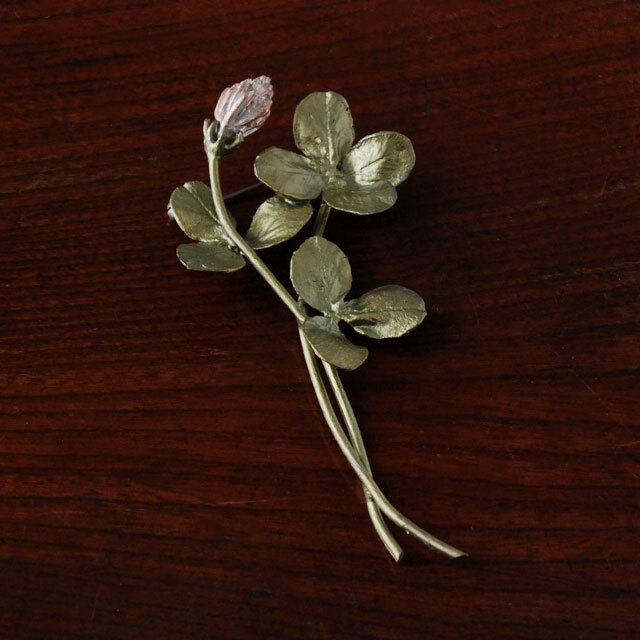 クローバー ブローチ / Michael Michaud