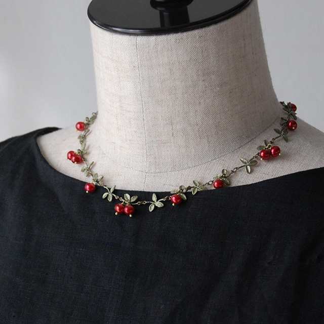 クランベリー ネックレス / Michael Michaud