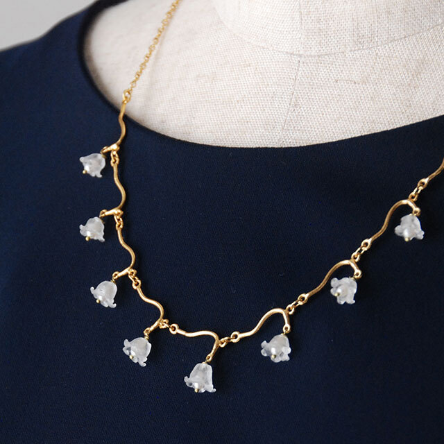 スズラン 16″ ネックレス / Michael Michaud