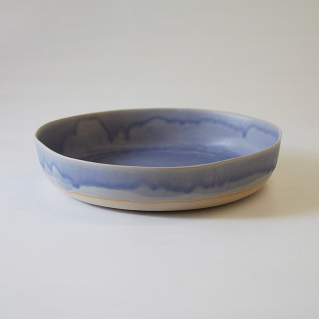 ラウンドディッシュ iris blue / Christiane Perrochon ストーンウェア