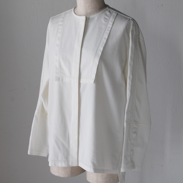 DEBORA 刺繍ブラウス/ベージュ・ネイビー・ホワイト / KEYCO