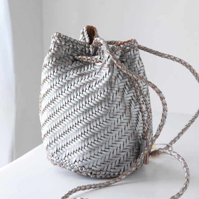 レザーバッグ POMPOM シルバー / DRAGON