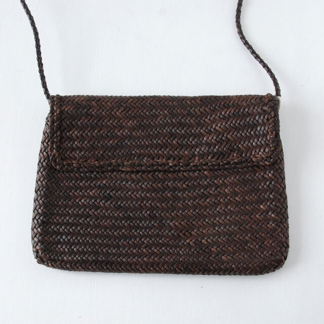 レザーポーチ FLIP FLAP ダークブラウン / DRAGON