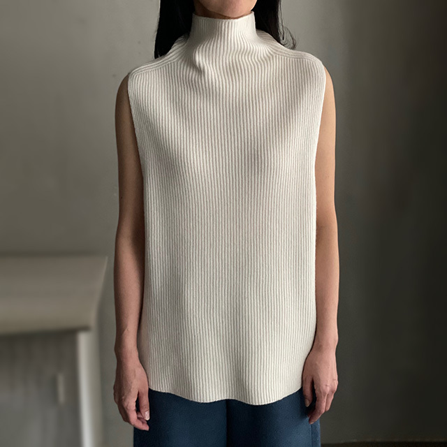 ハイネックベスト NINA / oyuna