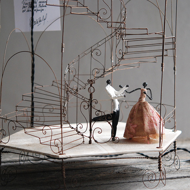 螺旋階段 オブジェ(ライト付) / VOX POPULI