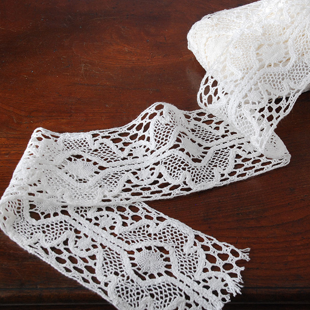 レース / La Cousine Des Lilas