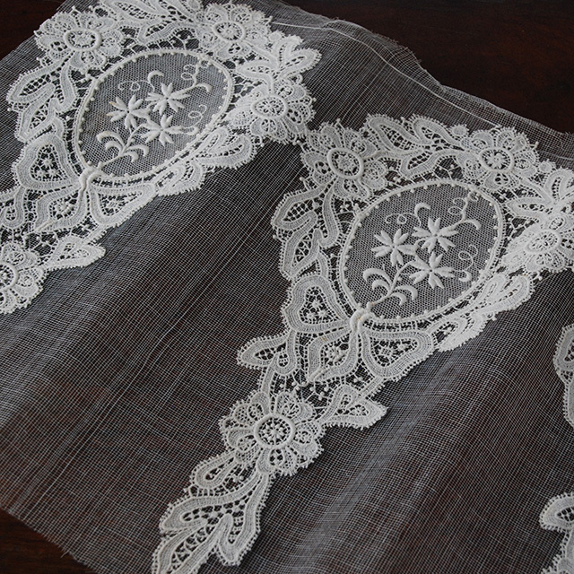 モチーフ / La Cousine Des Lilas