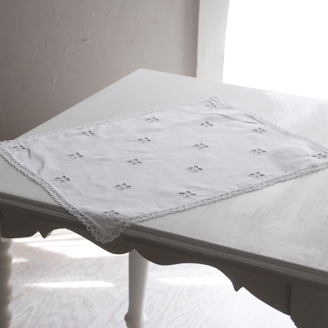 ドイリー / La Cousine Des Lilas