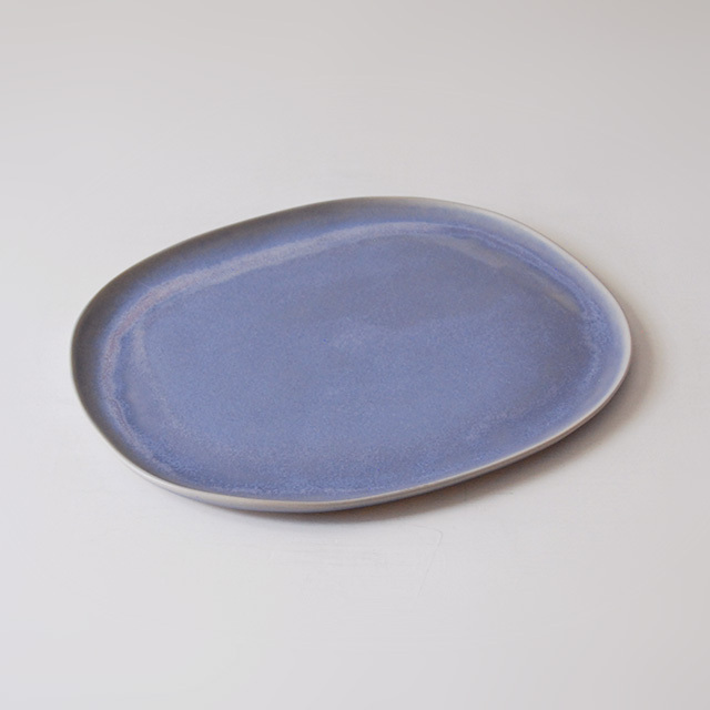 オーバルプレート iris blue / Christiane Perrochon ストーンウェア